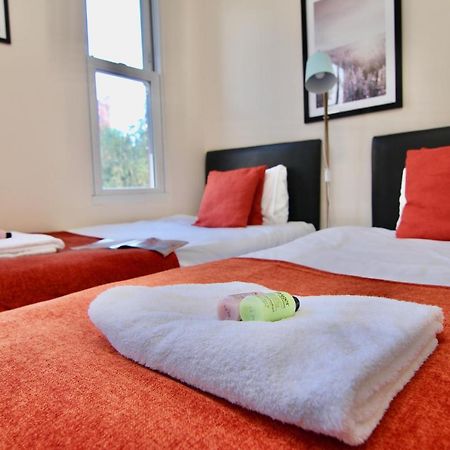 Lovely Twin Bed Studio Near Coventry Shopping Centre Exterior foto