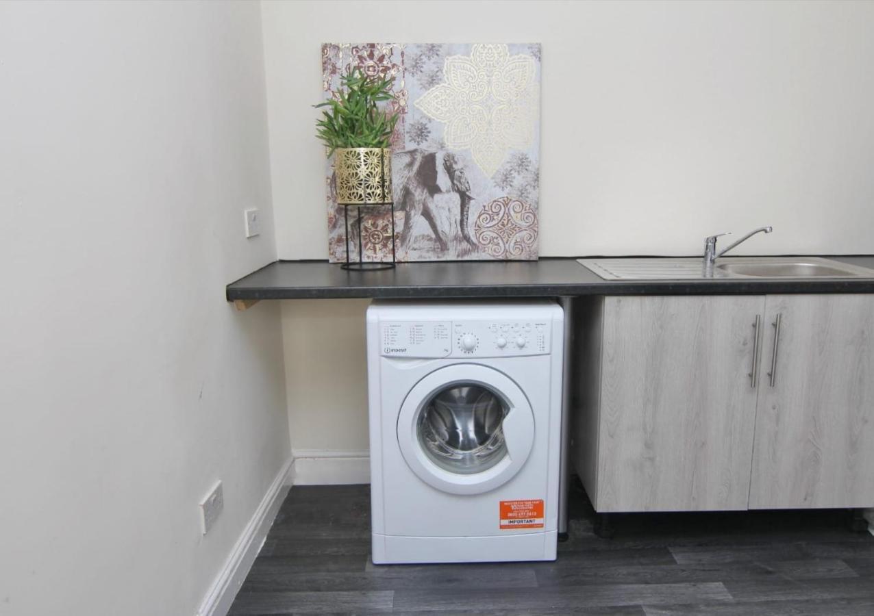Lovely Twin Bed Studio Near Coventry Shopping Centre Exterior foto